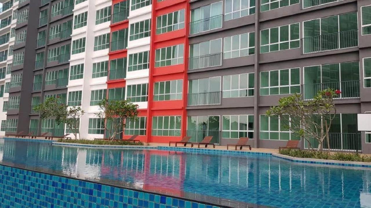 Rantissi Homestay The Zizz Damansara North Petaling Jaya Extérieur photo